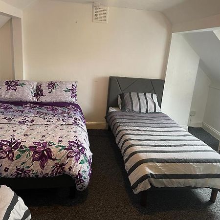One Room To Stay With Fantastic Host ロンドン エクステリア 写真